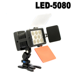   LED-5080 (22 W, 1540 lux) DSLR