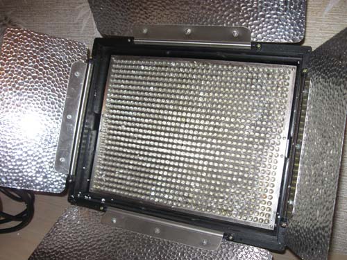  LED1000,  DSLR
